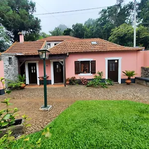 casa-rosa-camacha-9135-060.madeira-islandshotels.com/